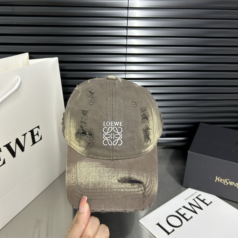 Loewe Cap-048