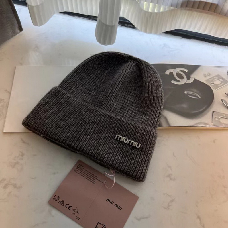 MiuMiu Beanies-025