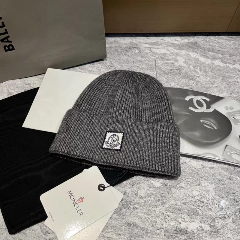 Moncler Beanies-126