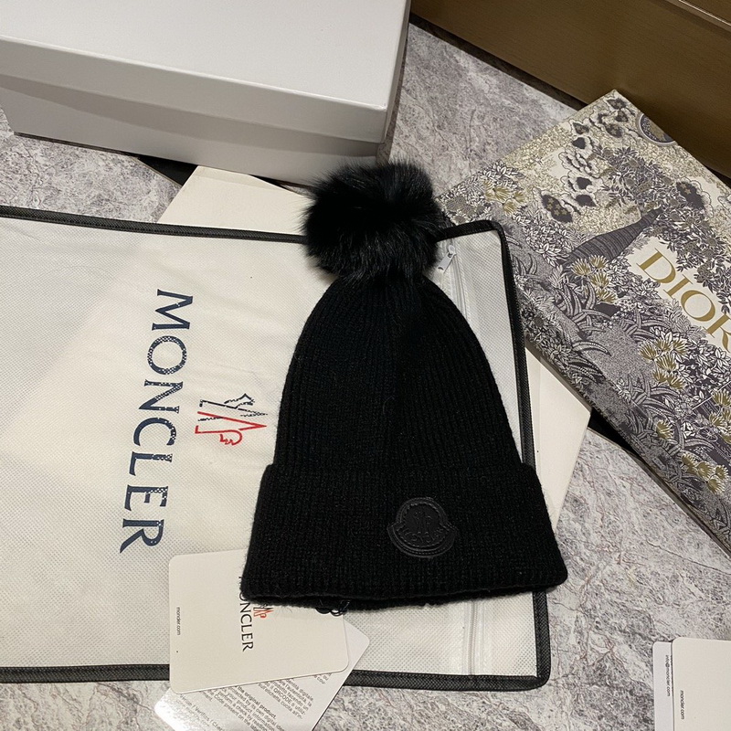 Moncler Beanies-150