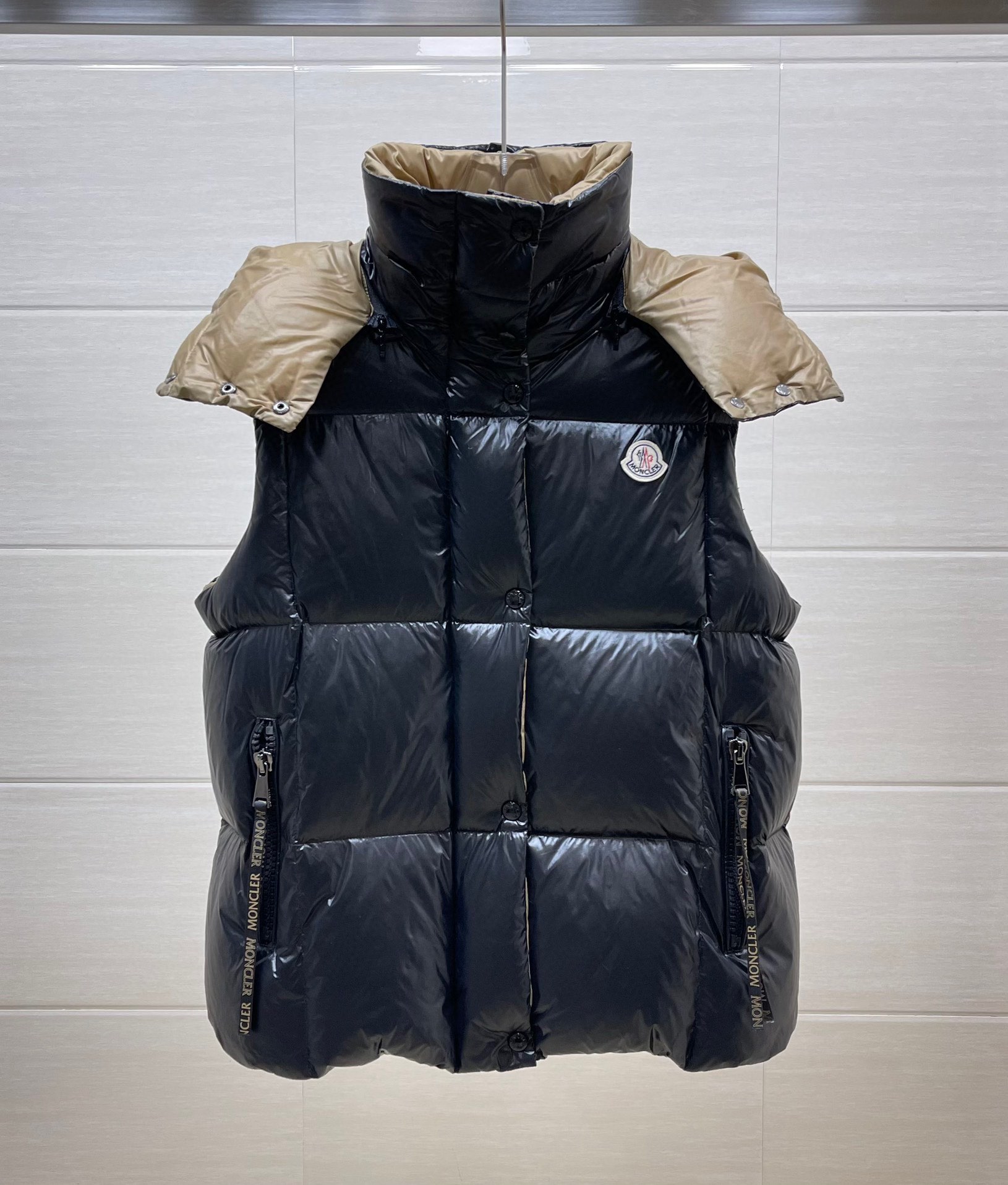 Moncler Vest Coat(Women)-003