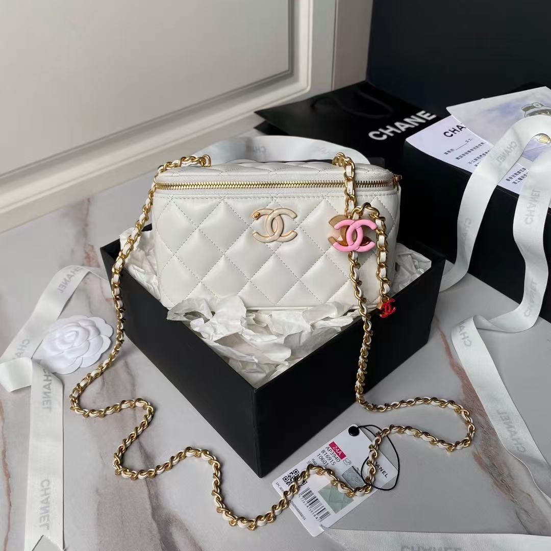 Chanel Handbags AAAA(Women)-120