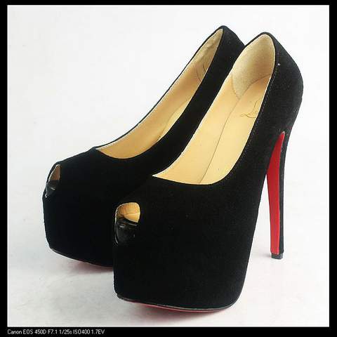 Christian Louboutin High Heel-044